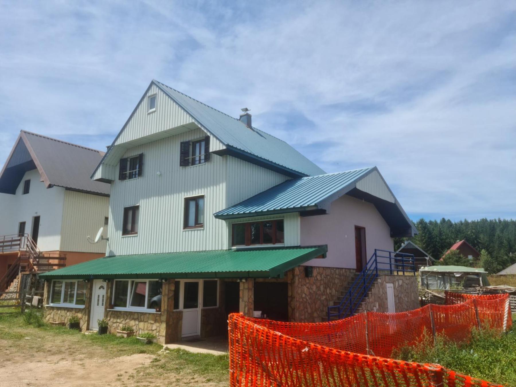 זבליאק Apartments And Rooms Gold מראה חיצוני תמונה