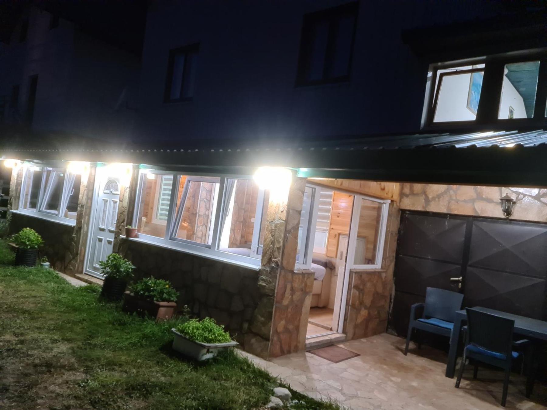 זבליאק Apartments And Rooms Gold מראה חיצוני תמונה
