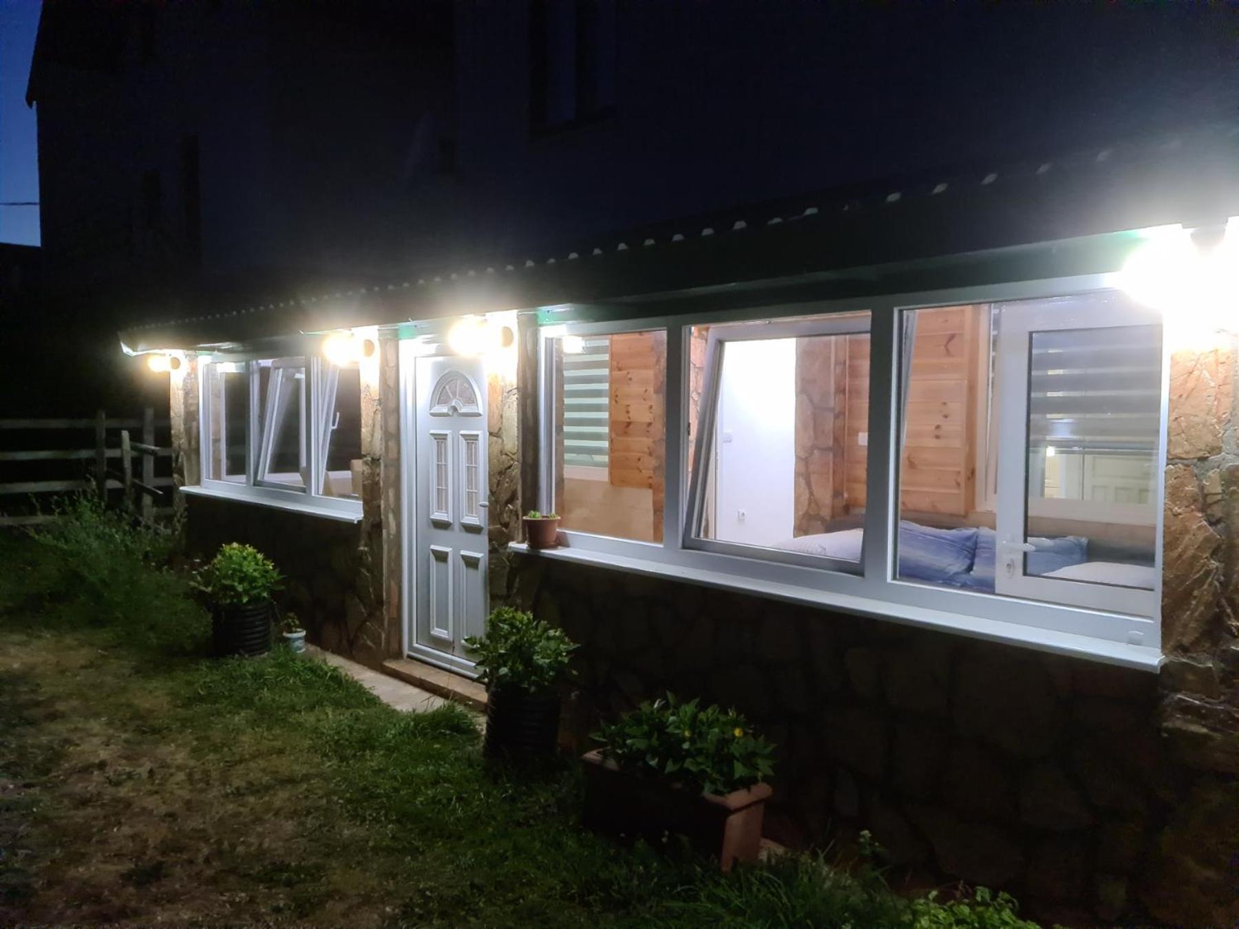 זבליאק Apartments And Rooms Gold מראה חיצוני תמונה